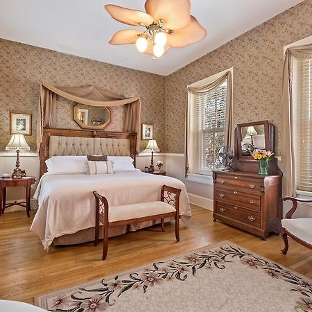 Lovelace Manor Bed And Breakfast Lancaster Ngoại thất bức ảnh