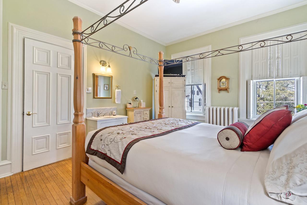 Lovelace Manor Bed And Breakfast Lancaster Ngoại thất bức ảnh