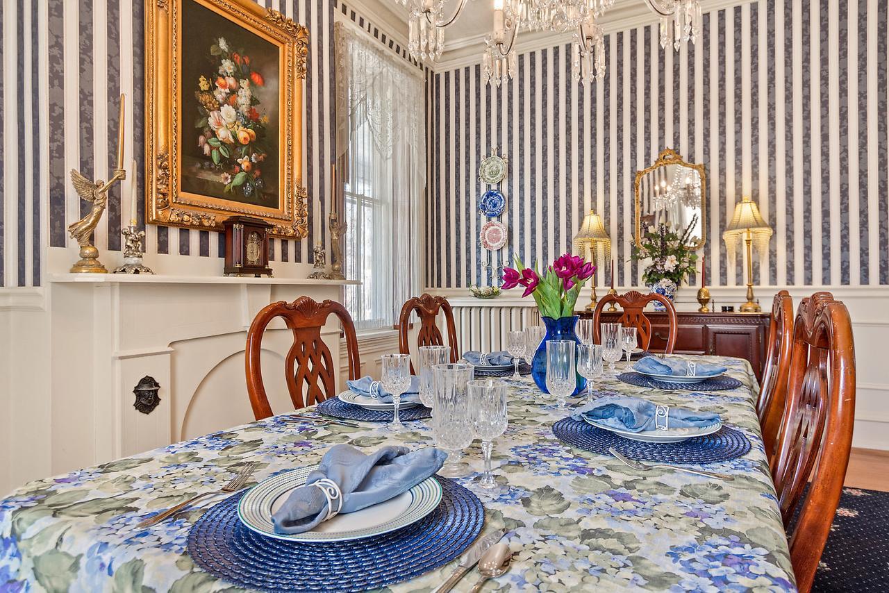 Lovelace Manor Bed And Breakfast Lancaster Ngoại thất bức ảnh